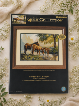 Dimensions 35174 Horses by a Stream &mdash; набір для вишивання хрестиком &laquo;Коні біля струмка&raquo;, серія Gold Collection, американська комплектація